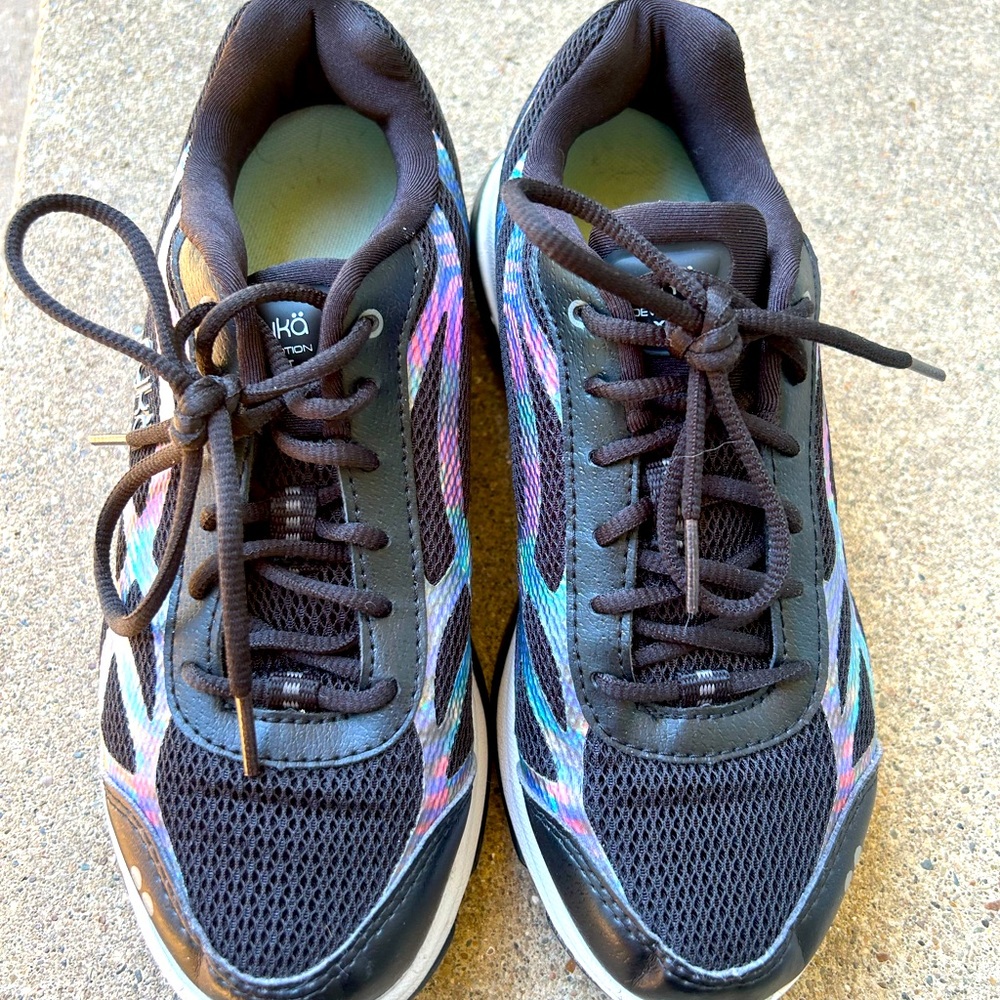 Women’s Ryka XT shoes size 5.5